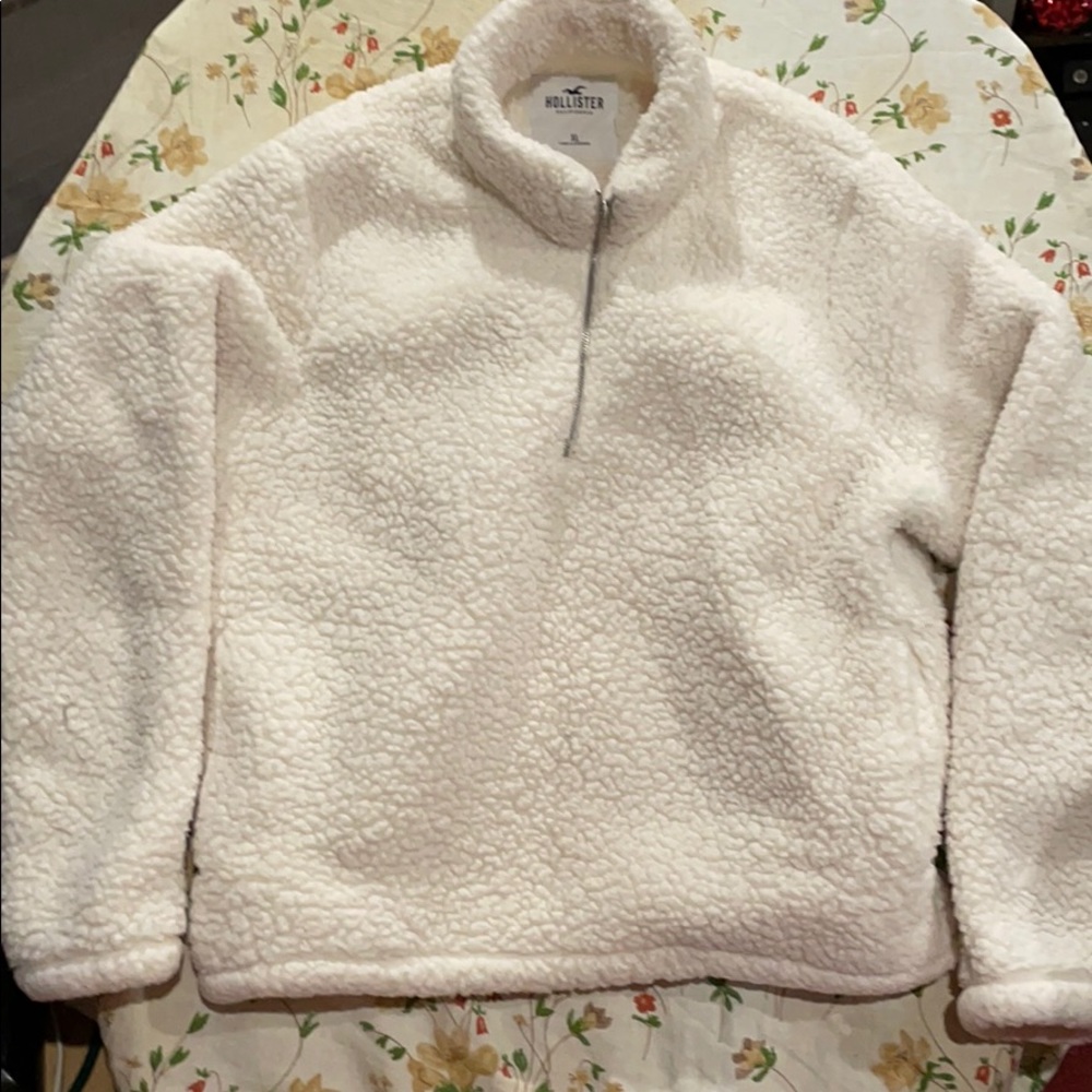 Long sleeve fleece